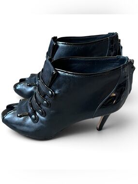Ann Taylor Aimee Military Peep-Toe Heeled Black Booties Zipper Back Sz 9 w/box